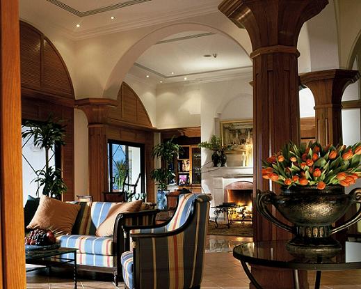 Regency Club Lounge