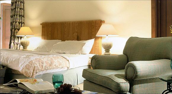 Regency Club Room